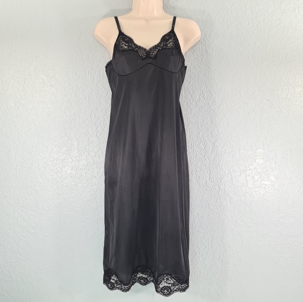 Vintage Adonna Nylon & Lace Black Slip Dress Size 34 (Small)
